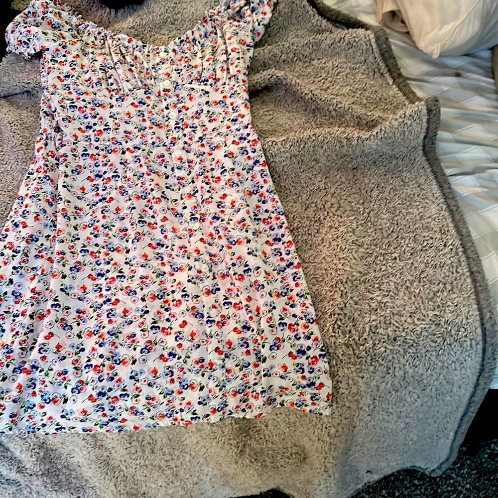 trixxi white floral dress